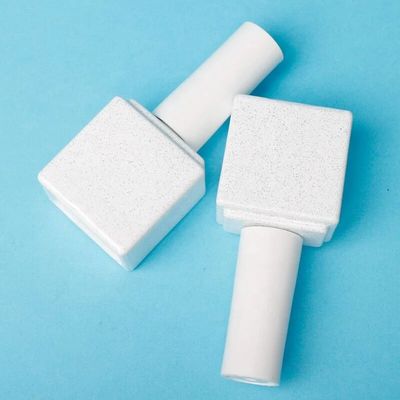 سعر جيد زجاجة شقّة ملمع زجاجة شقّة ملوّنة مغطاة بالغطاء العلوي مع فرشاة الانترنت